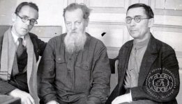П.П.Бажов с сотрудниками газеты "Тагильский рабочий" в редакции газеты. Нижний Тагил, 1938 год. 